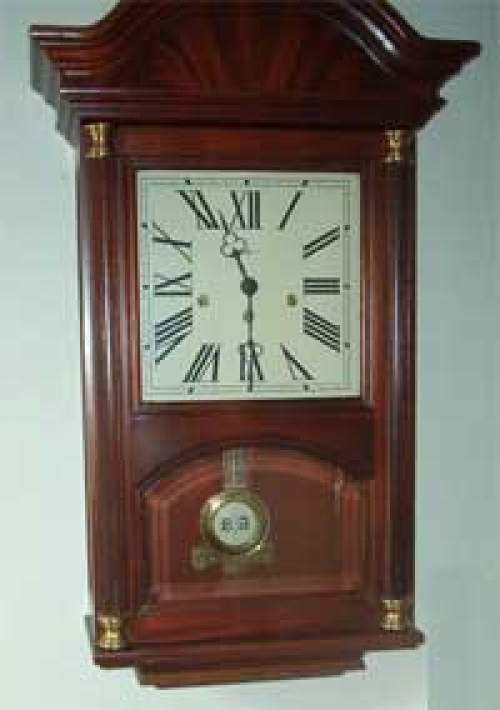 Howard Miller Triple Chime