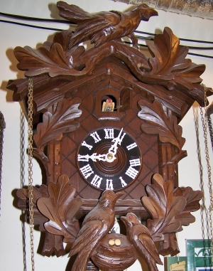 Hubert Herr 19" Cuckoo Clock